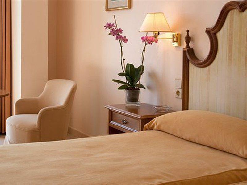 Hotel Miramar Mallorca Порт-де-Польєнса Екстер'єр фото